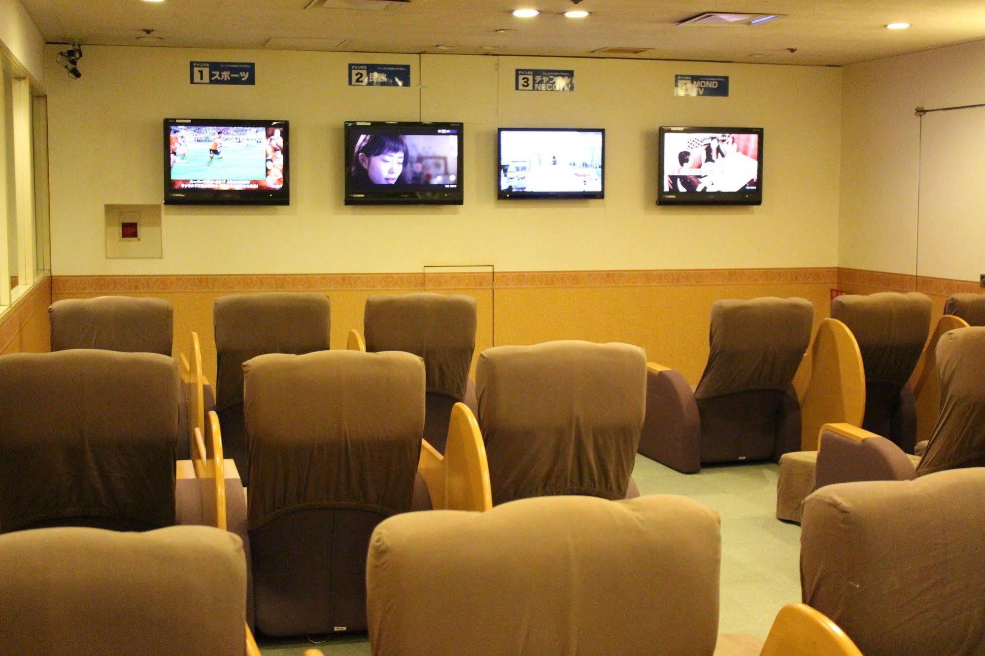 אוסקה Capsule Hotel Asahi Plaza Shinsaibashi מראה חיצוני תמונה
