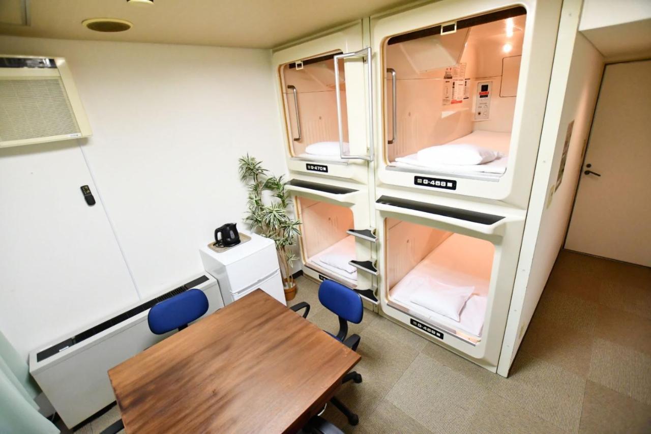אוסקה Capsule Hotel Asahi Plaza Shinsaibashi מראה חיצוני תמונה